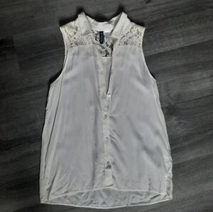 H&M White Lace Button Up Tank Top